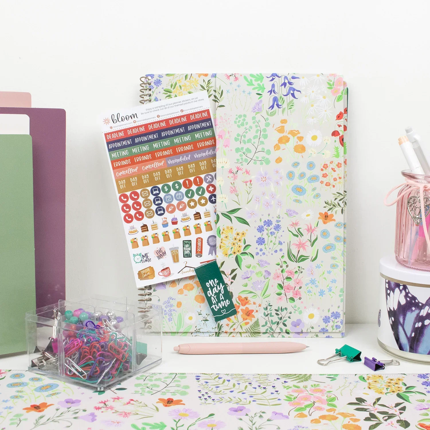2026–27 Soft Cover Planner, 8.5" x 11" | Garden Party - Image 8