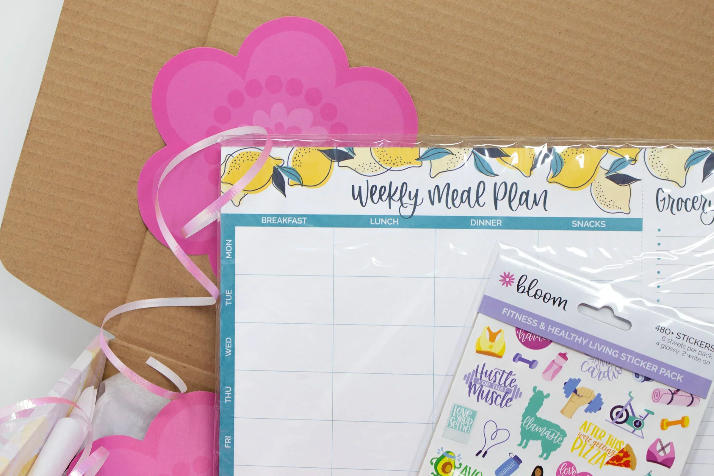bloom Summer Accessory Box - Image 10