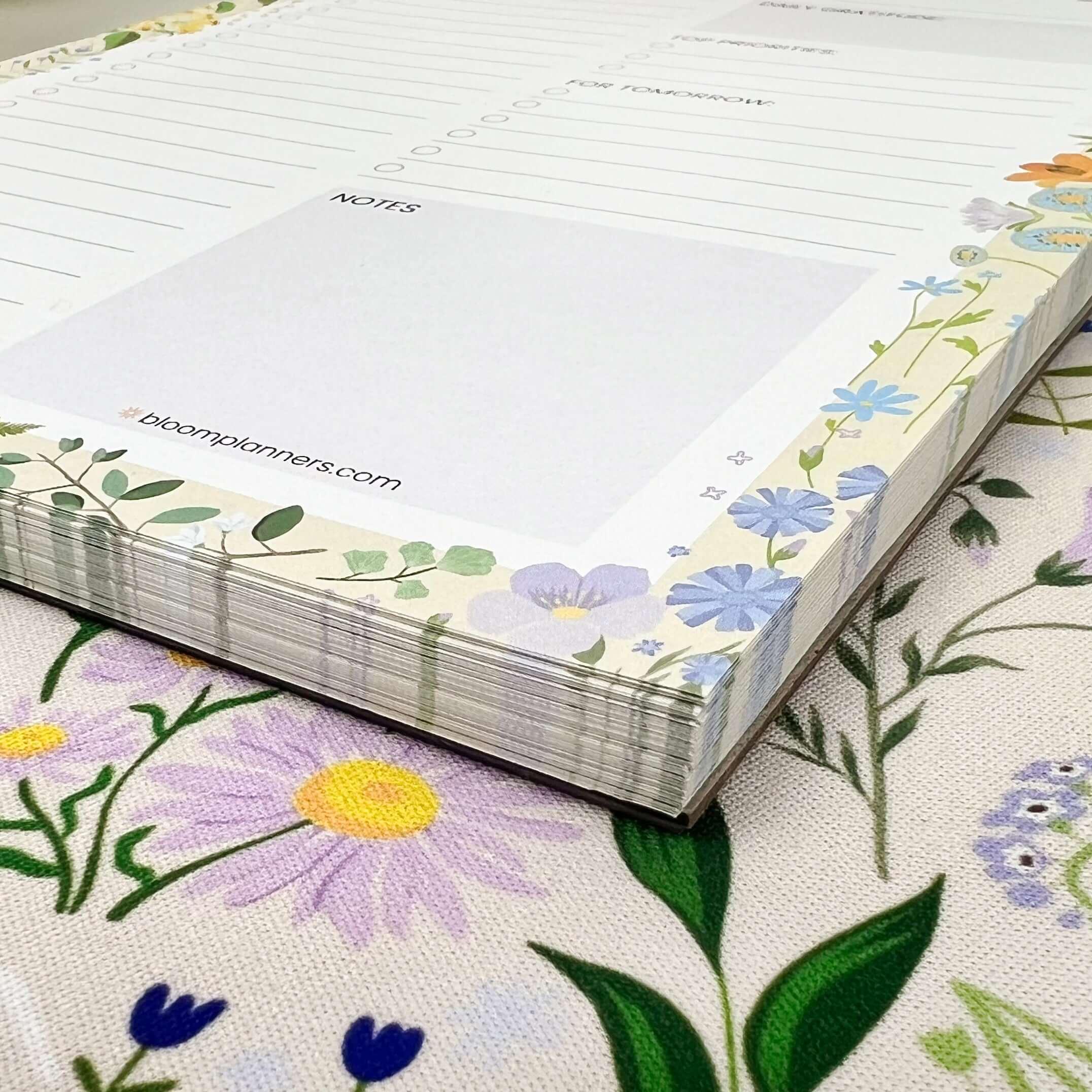 Spiral-Bound Daily To-Do List Pad, 6" x 9" | Garden Party - Image 13