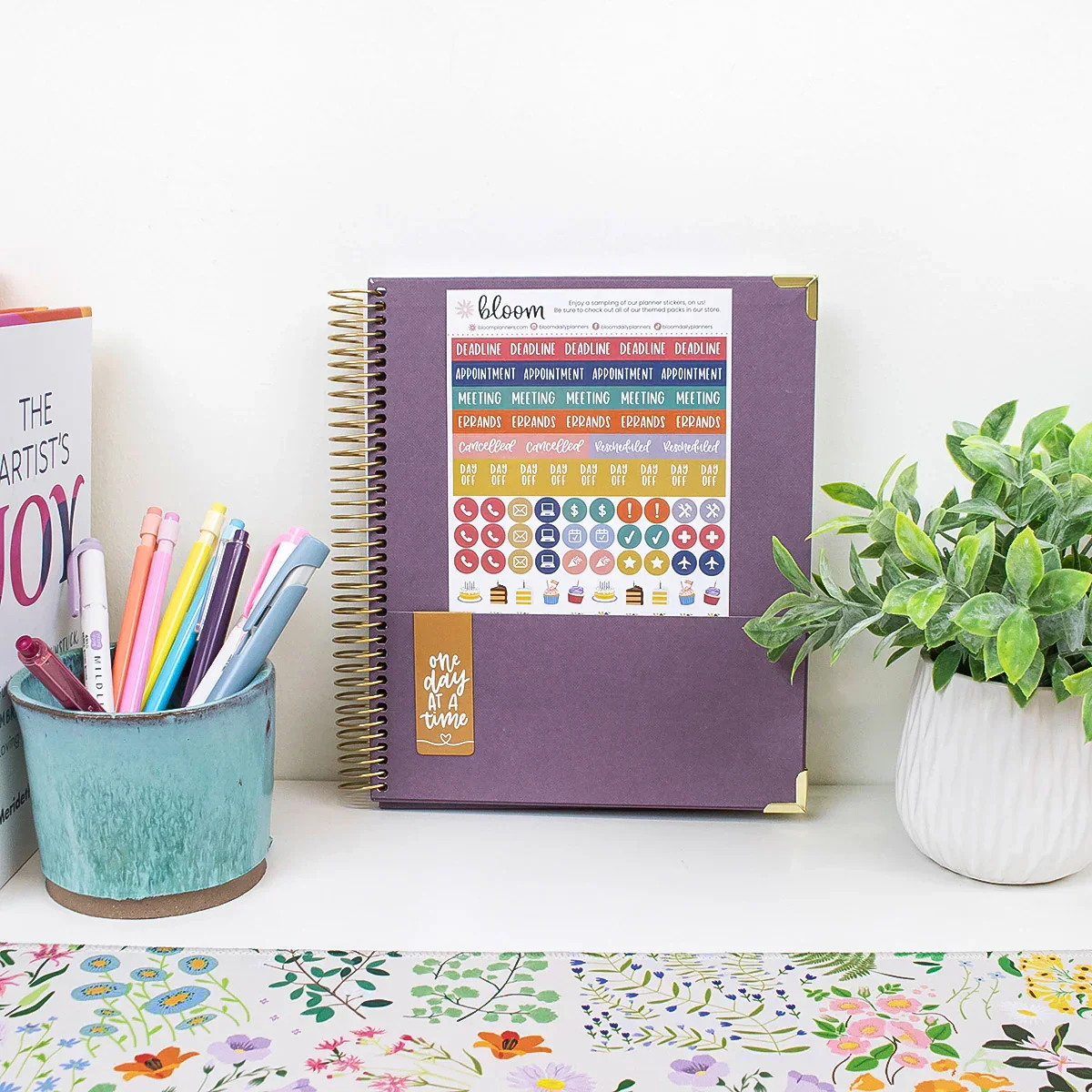 Page a Day 6-Month Undated Daily To-Do Planner, 7” x 9” | Purple Linen - Image 9