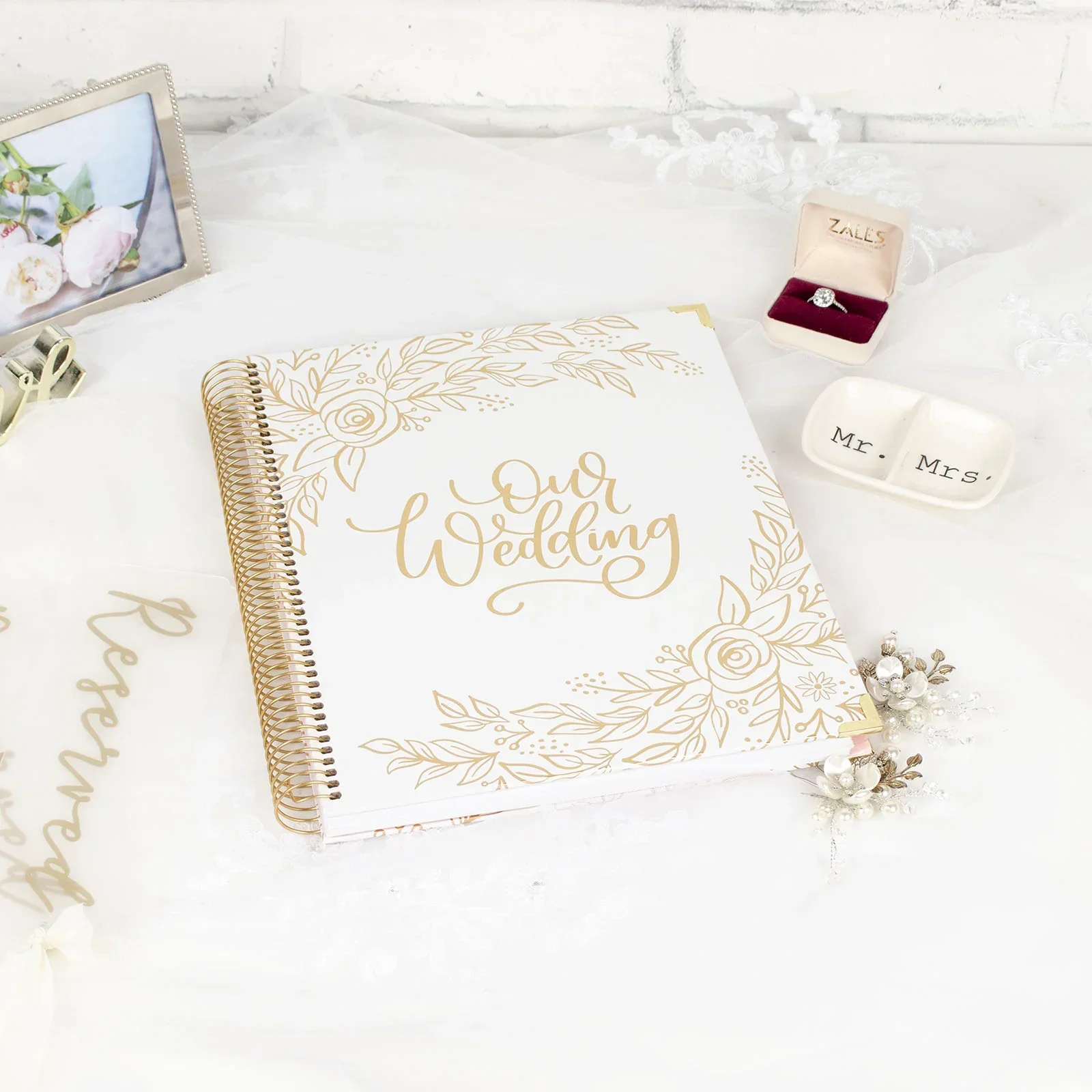 Wedding Planner & Calendar, Gold Floral - Image 17