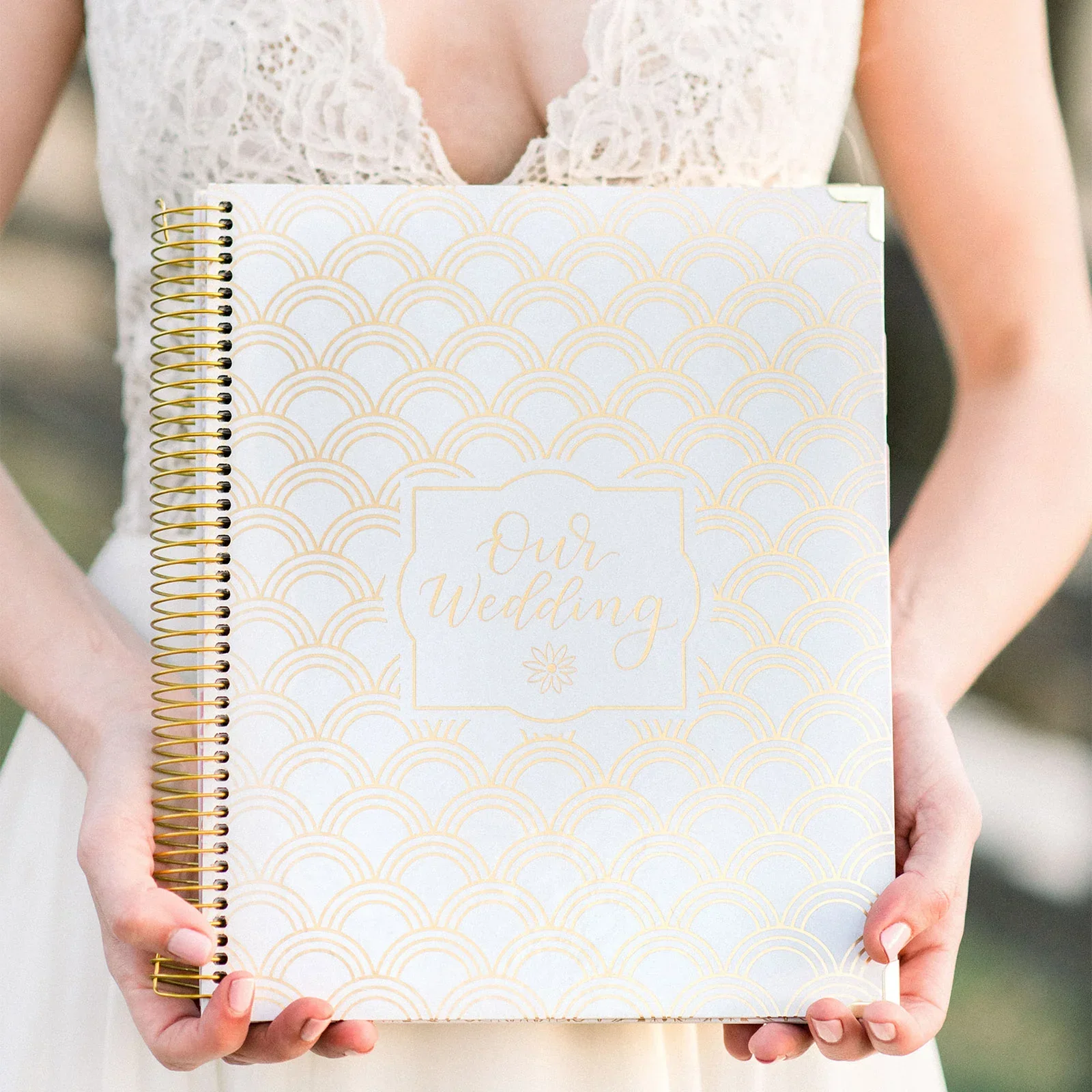 Wedding Planner & Calendar, Gold Scallops - Image 12